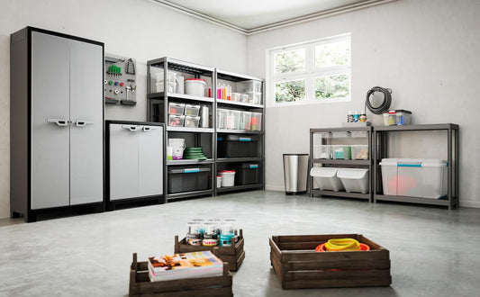 Keter Armoire Haute Titan - Armoire De Rangement En Résine - Étagères Modulables, Pieds Réglables, Charnières Métalliques - Cuisine, Garage, Atelier, Placard - 80 X 44 X 182cm - Noir/Gris