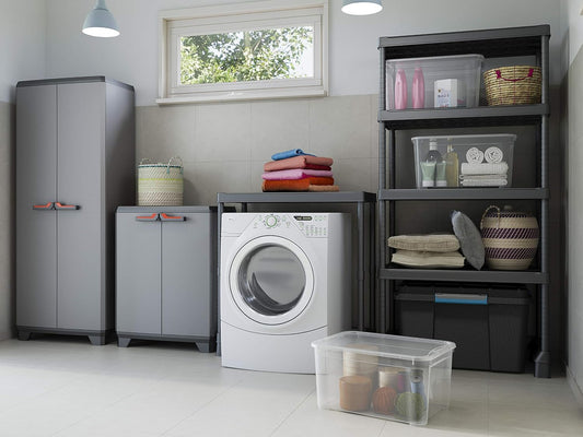  Keter Armoire Utilitaire STILO - Armoire De Rangement En Résine Multifonctions - Étagères Et Pieds Ajustables, Poignée Soft Touch - Cuisine, Garage, Atelier - 68 X 39 X 173 Cm - Gris/Noir/Rouge